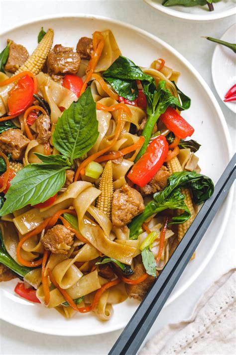 Thailand Drunken Noodles at Linda Siddiqui blog