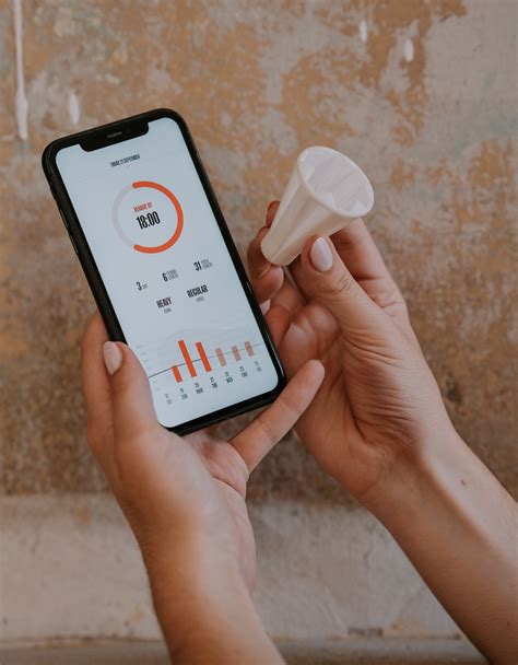 da moon emm aims  innovate   menstrual cup techcrunch