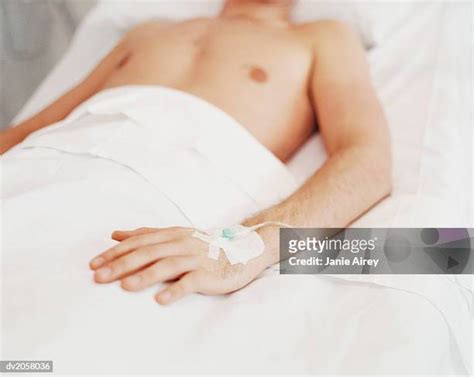119 Man Hospital Bed White Sheets Stock Photos, High-Res Pictures, and ...