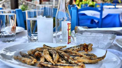 Греческая водка УЗО (OUZO) - волшебный дух греческого лета