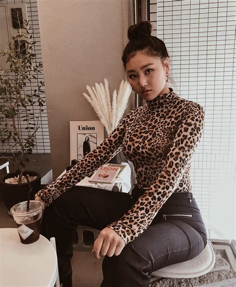 IG: @baesylvie | Weekend outfit, Classy work outfits, Clothes for women