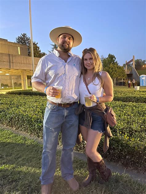 Hallie Hawkins and Hayden Oilar's Wedding Website