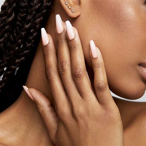 Static Nails Reusable Pop-On Manicure Set, Non-Damaging Glue-On Nails