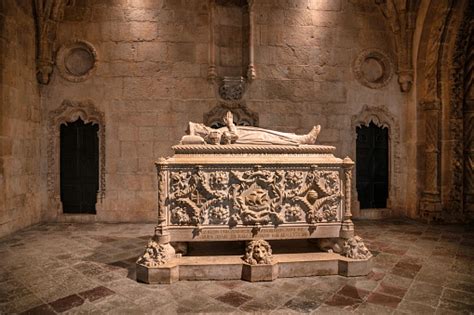 Vasco Da Gama Tomb Stock Photo - Download Image Now - Antique, Arch ...