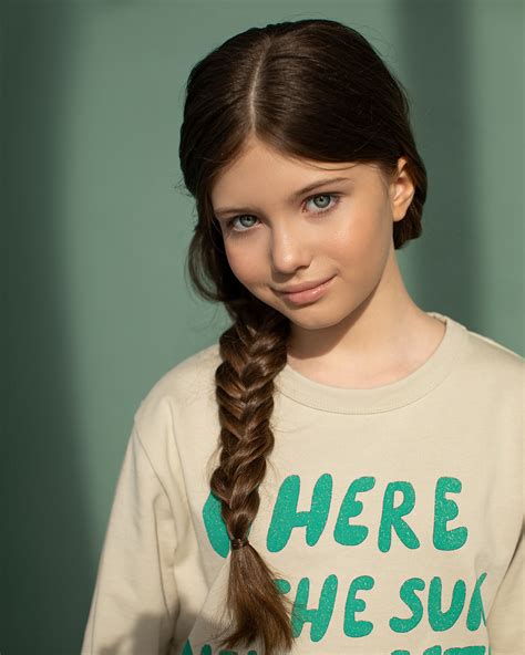 ANGELINA KRETOVA YOUNG RUSSIAN MODEL | Angelina 🤎 @top.young.russian