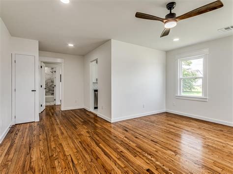 523 E 3rd St, Bartlesville, OK 74003 - See Est. Value, Schools & More