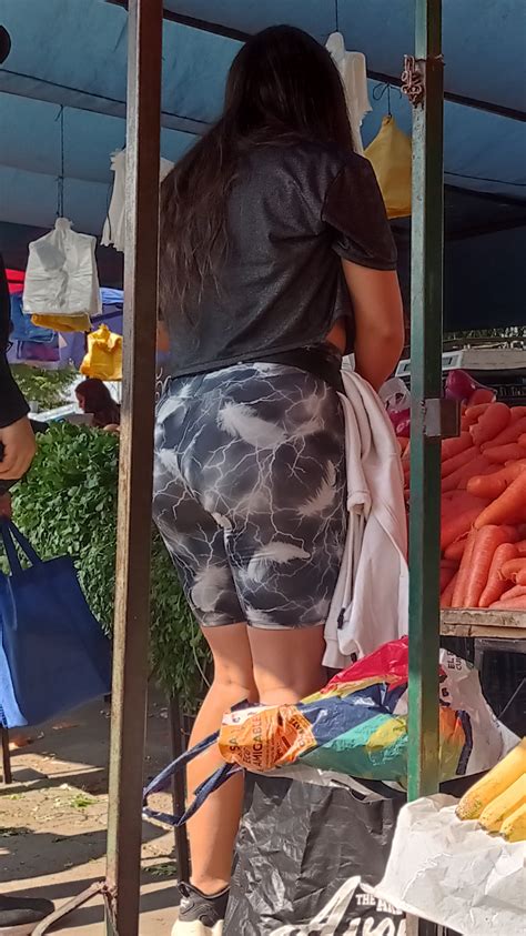 Perfect Latina Girl with BubbleButt - Spandex, Leggings & Yoga Pants