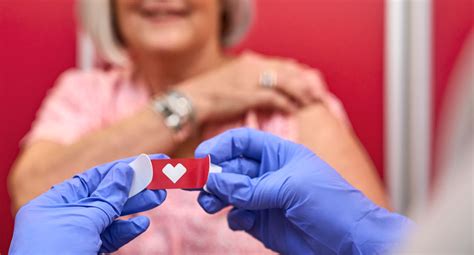CVS Pharmacy and MinuteClinic offer 2025-2026 COVID-19 vaccinations ...