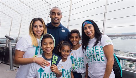 Pictures of Valentine Demy