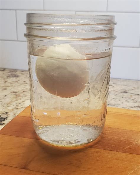 how to know that eggs are fresh
