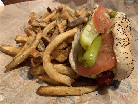 Local's guide to the best hot dogs in Chicago - Axios Chicago