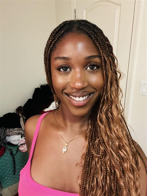 Do I have a negative canthal tilt? : r/Subliminal