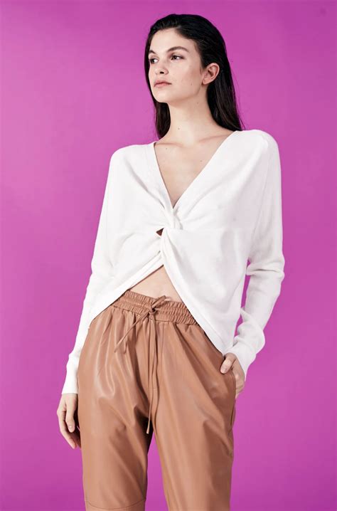 Chara Sweater - White Bull Clothing Co