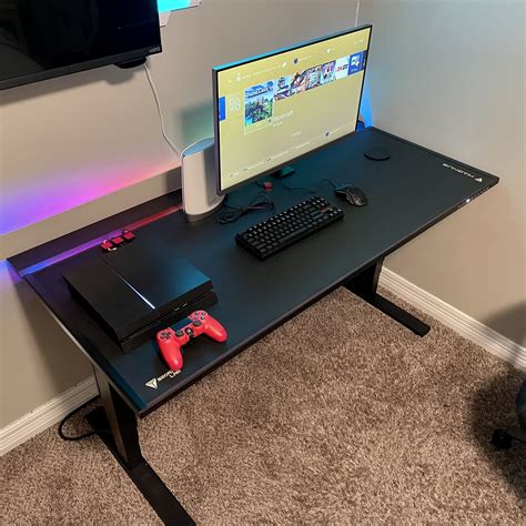 https://d.newsweek.com/en/full/2104868/secretlab-magnus-pro-review.jpg