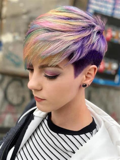 Bunte Haare | Haarfarben, Ideen und Frisuren | Friseur Berlin