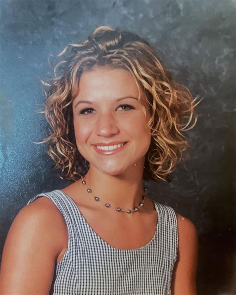 Stella Francis's Instagram, Twitter & Facebook on IDCrawl