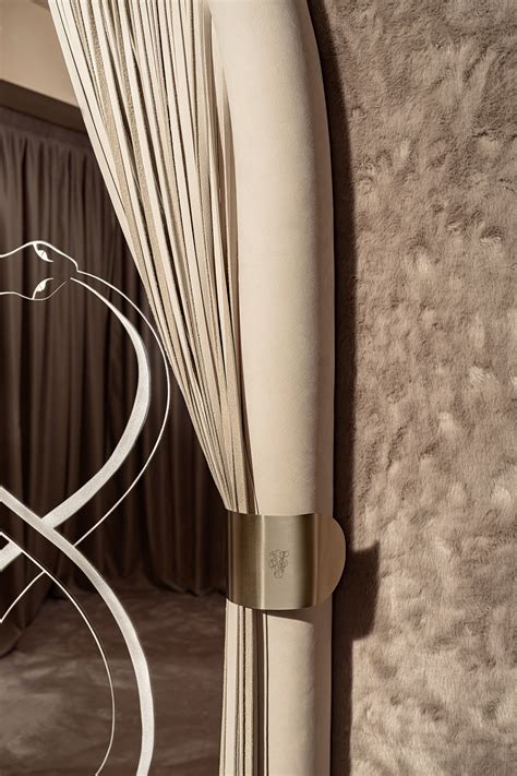 L'impero dei sensi :: Behance