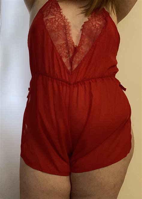 Would you complain if I wore this to bed? 😉😜 | Scrolller