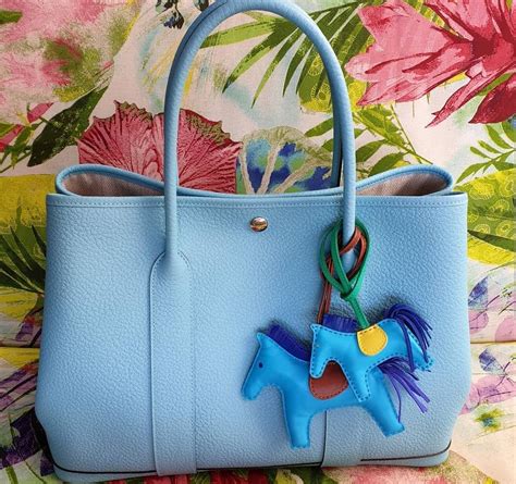 A Brief Introduction to the Hermes Garden Party Bag | Coin Guru