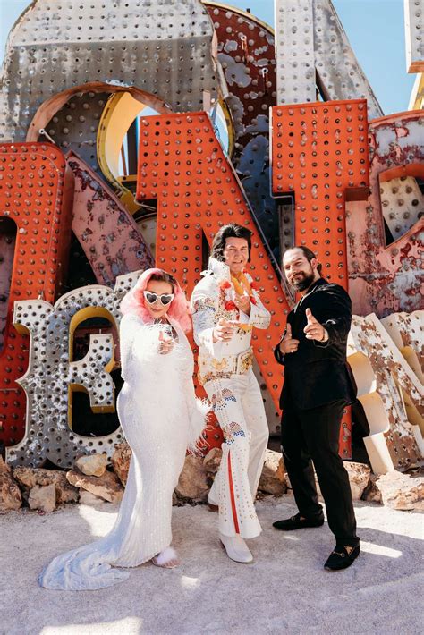 Glam Vintage Vegas Wedding at the Neon Graveyard · Rock n Roll Bride