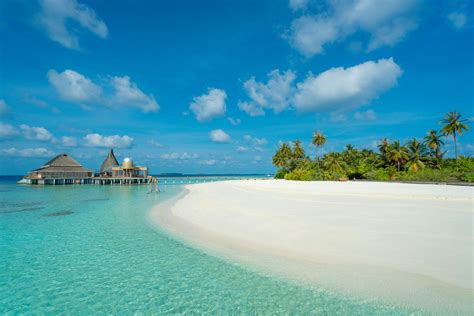 Nudism Laws in Maldives 2025 : Complete Guide | Sandee