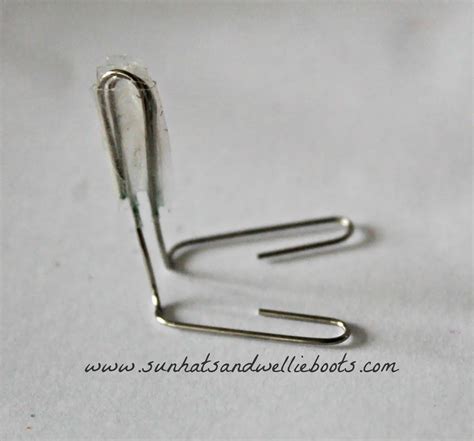 Sun Hats & Wellie Boots: Paperclip Birds