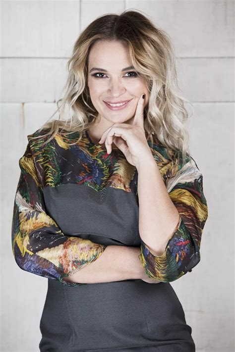 EastEnders' Kierston Wareing shows off dramatic transformation as she