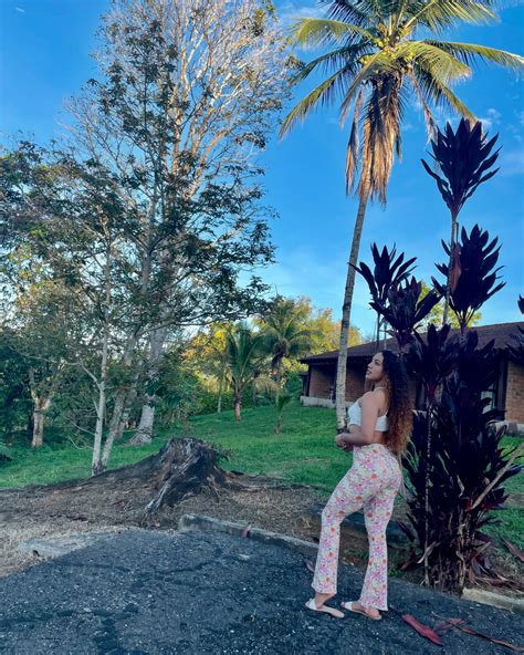 𝕽𝖔𝖘𝖎𝖙𝖆 𝖈𝖔𝖗𝖔𝖓𝖊𝖑 (@la_chica_rulitos_) • Instagram photos and videos