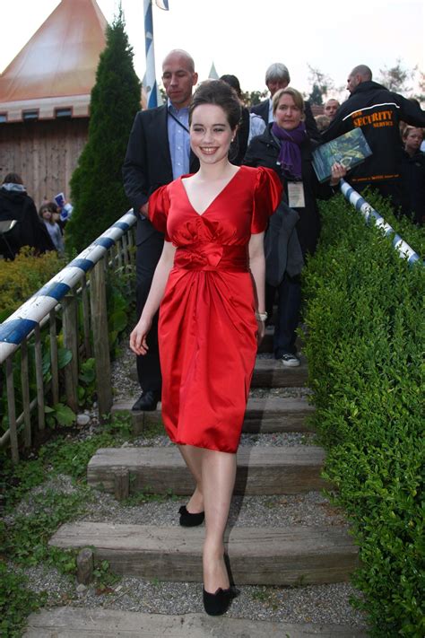 Anna Popplewell nude – 45 Photos and Uncensored Nude Scenes from Movies