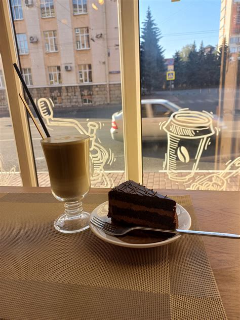 Кофе, Десерты, Сэндвичи в кофейне в центре города | Скидки и акции ...