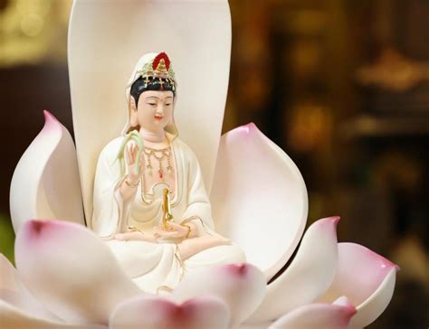 huong  cach cau nguyen quan   bo tat theo truyen thong phat giao