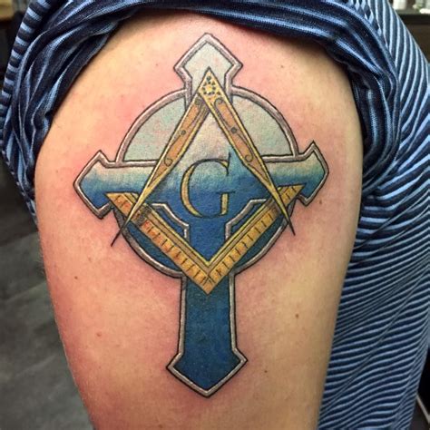 Freemason Square Compass Tattoo | Masonic tattoos, Tattoos, Compass tattoo