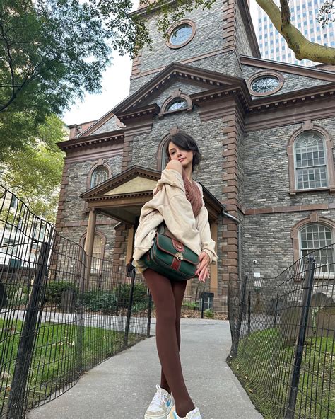 BONNIE (@bonnierabbit) • Instagram photos and videos