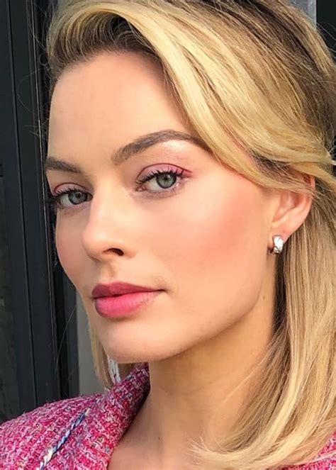 Margot Robbie Makeup