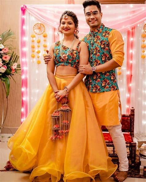 matching indian wedding outfits  couples prestastyle