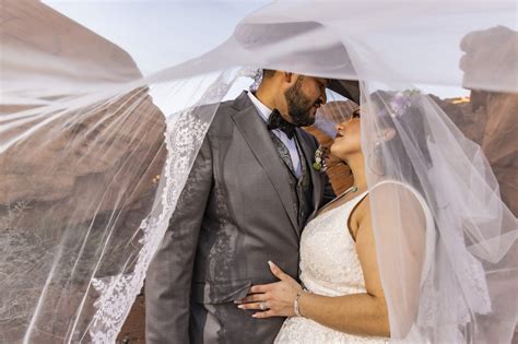 Valley of Fire Wedding Packages - Scenic Las Vegas Weddings
