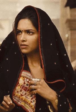 Deepika Padukone Cute GIFs | Tenor