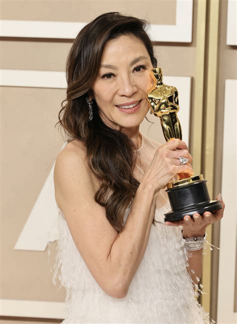Michelle Yeoh's Dazzling Oscar Dress: A Fashion Statement Beyond Red Carpet