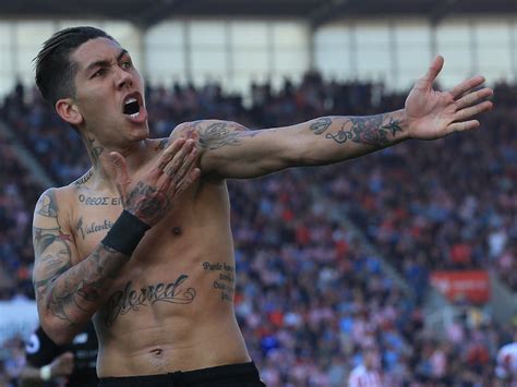 Liverpool leave it late as Philippe Coutinho and Roberto Firmino come ...