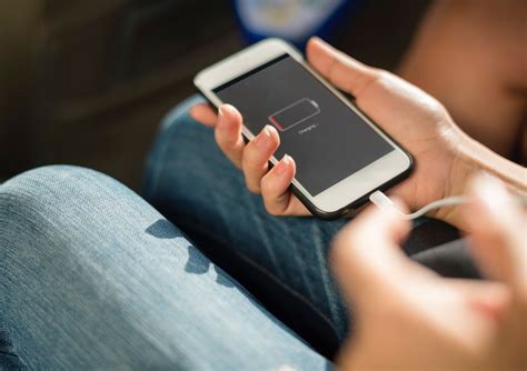 menghemat  merawat baterai smartphone