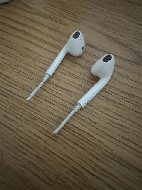 When your AirPods are only connecting in the case with the lid open : r