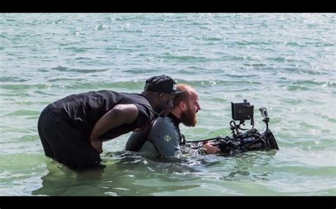 Watch: Ein Blick hinter die Kulissen von Moonlight — GAY.CH · Alles