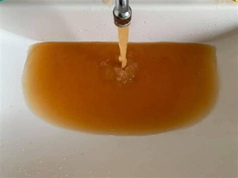 У Львові мешканцям міста подають «якісну» воду (ФОТО) - Четверта студія