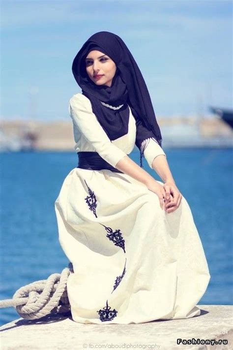 Хиджаб - это красиво. Стиль от Shamshom Brunette | Hijab fashion, How ...