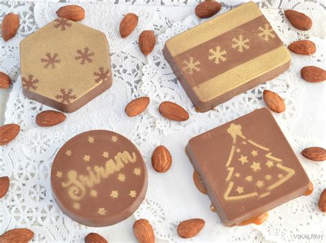 vikalpah    personalised candy bars  almonds caramel