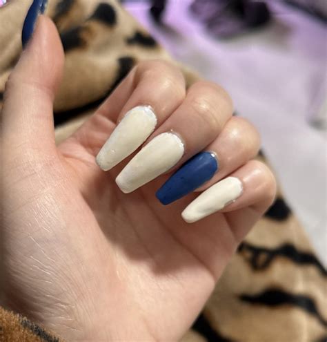 White is yellowing 🤢 : r/GelX_Nails