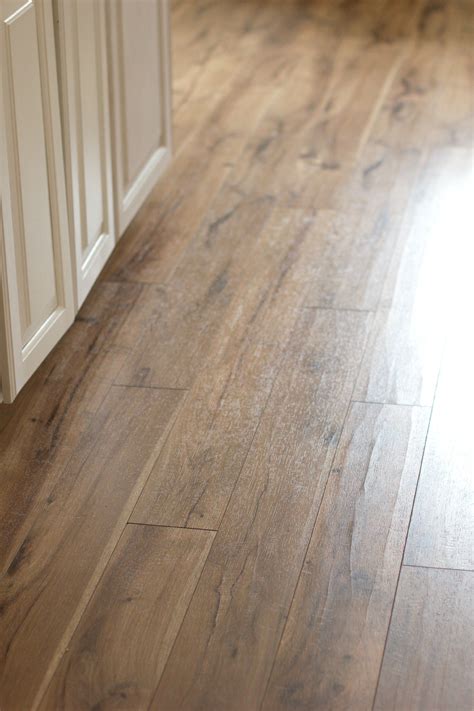 clean pergo flooring 1