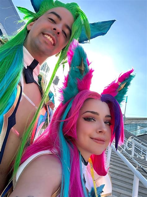 Reb @ TwitchCon! 👾 on Twitter: "@HugS86 @SkoochLoL i got home at 7:30am