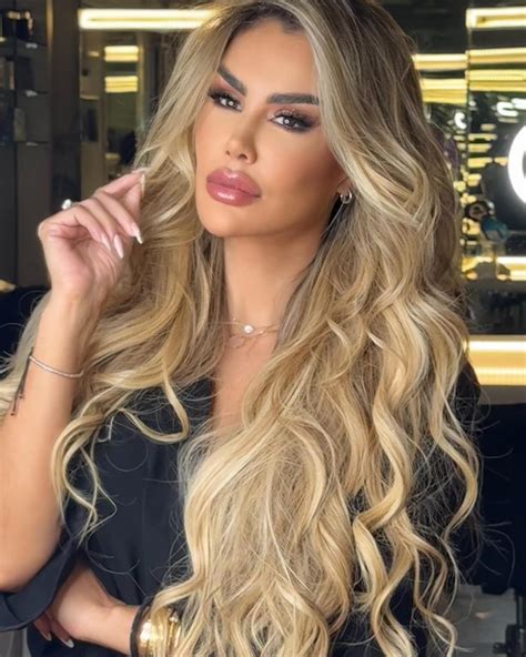 UNIVERSO | ¿Ninel Conde, eres tú? 😳 La actriz y cantante sorprende a