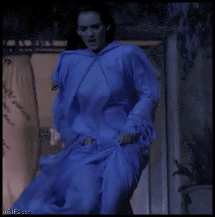 Winona Ryder Dracula GIF - Find & Share on GIPHY